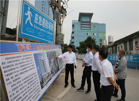 自治区卫健委领导到我院开展紧密型县域医共体建设工作调研